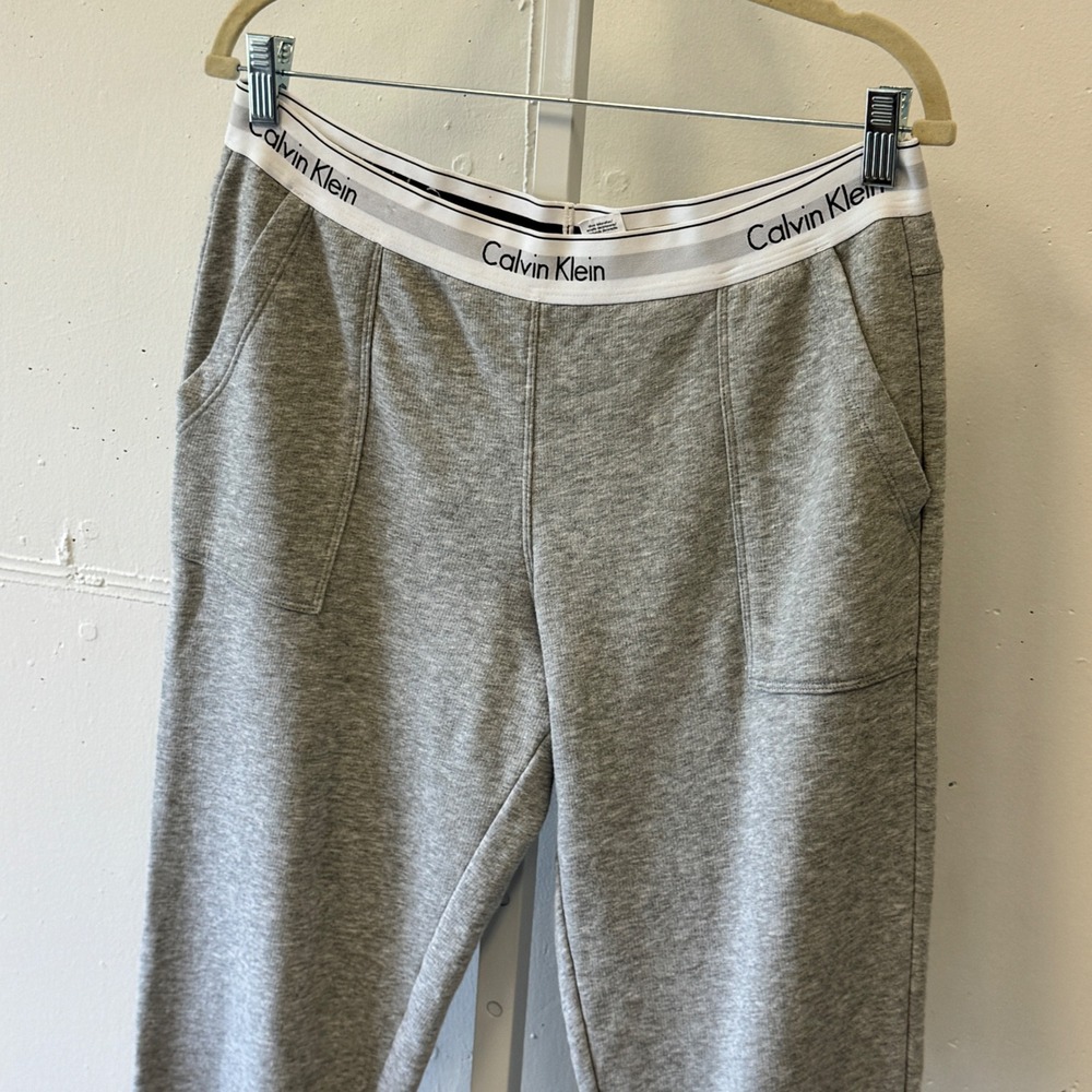 Calvin Klein Gray Fleece Joggers Logo Waistband Pajama Pants Large Loungewear - Picture 3 of 8